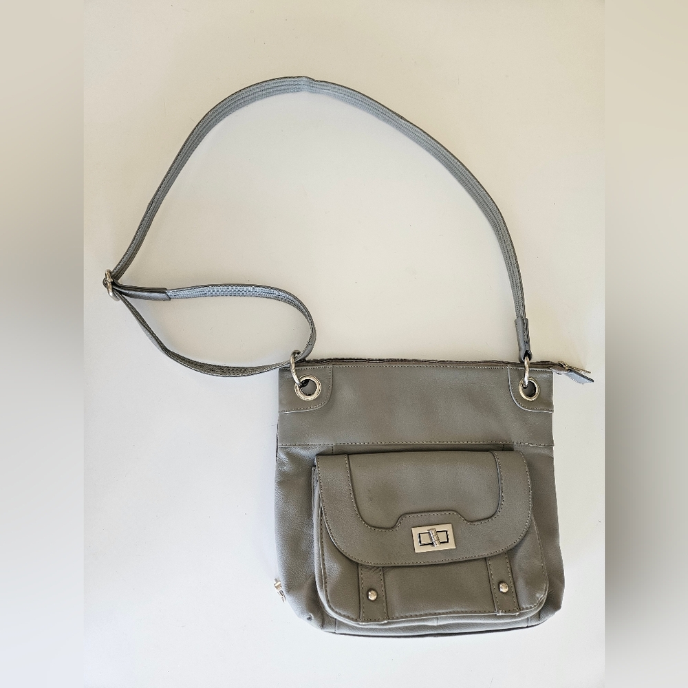 Elegant Handgun Gray Shoulder Bag